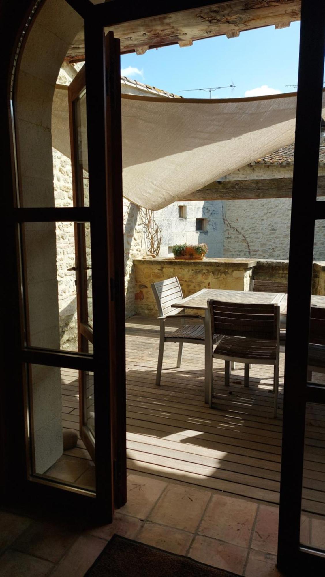 Le Petit Domeynes Apartment Exterior photo