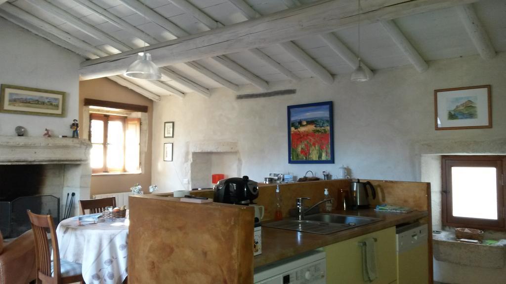 Le Petit Domeynes Apartment Room photo